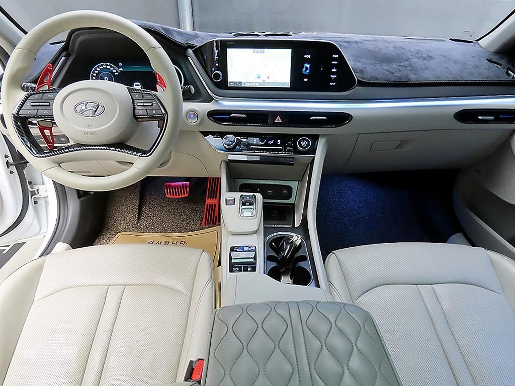 HYUNDAI Sonata - Vista 7