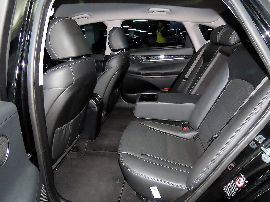 HYUNDAI Grandeur - Vista 7