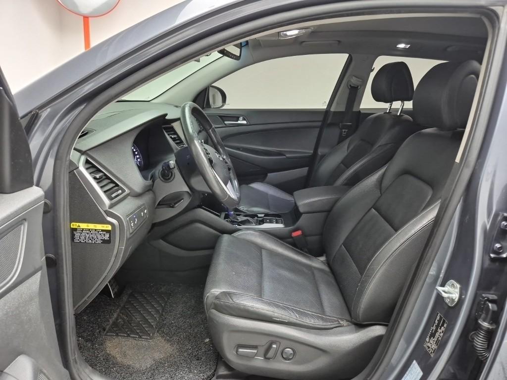 HYUNDAI Tucson - Vista 11