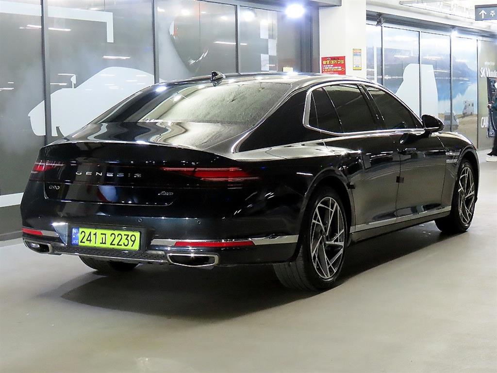 Genesis G90 - Vista 4