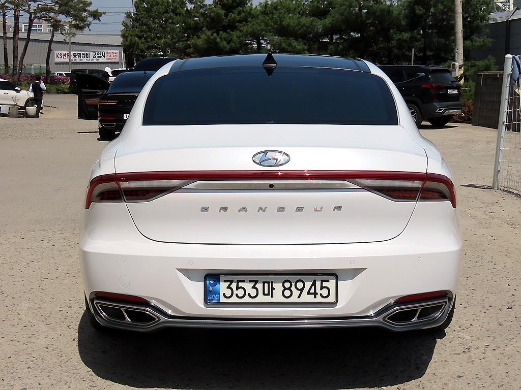 HYUNDAI Grandeur - Vista 4