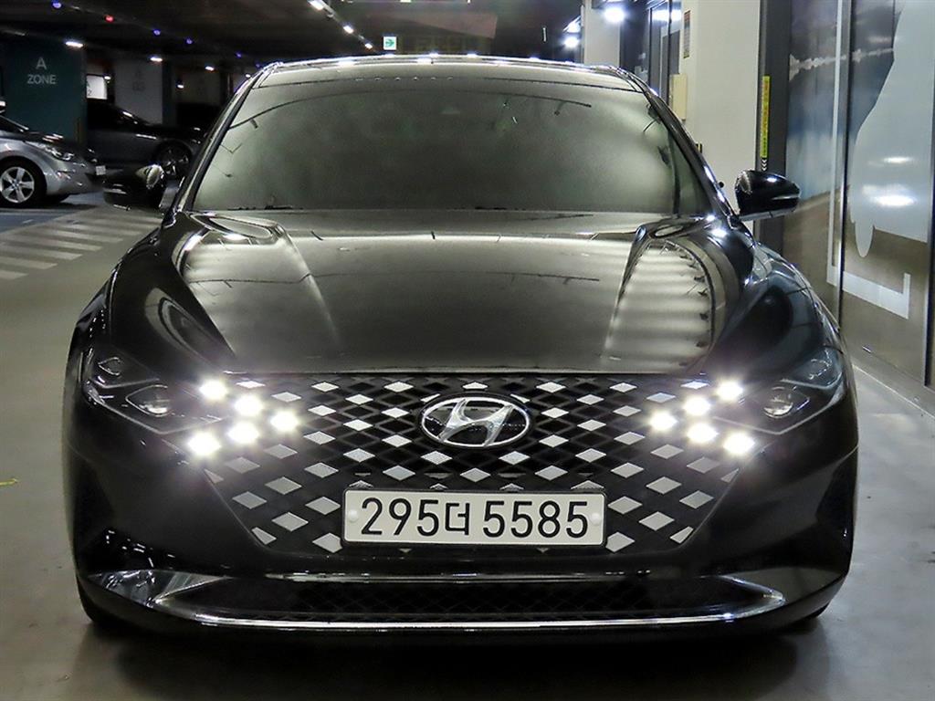 HYUNDAI Grandeur - Vista 2