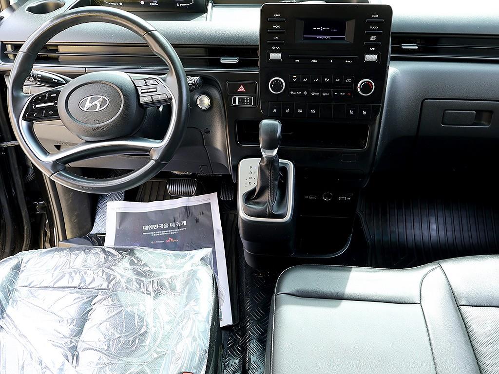 HYUNDAI Staria - Vista 9