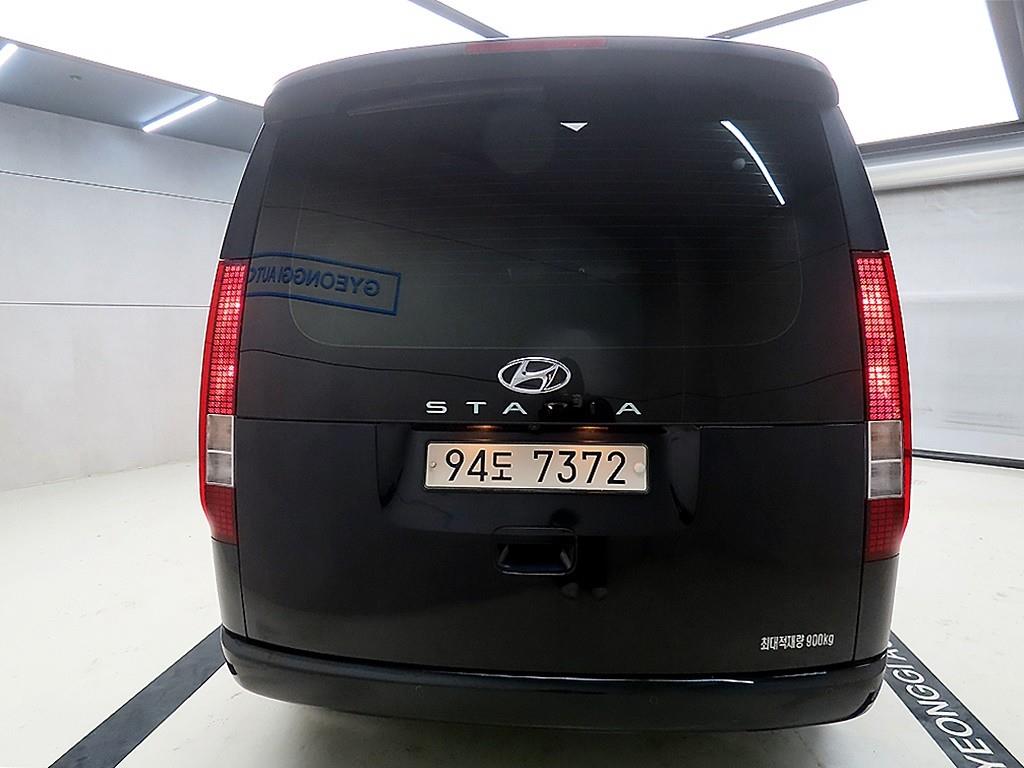 HYUNDAI Staria - Vista 3
