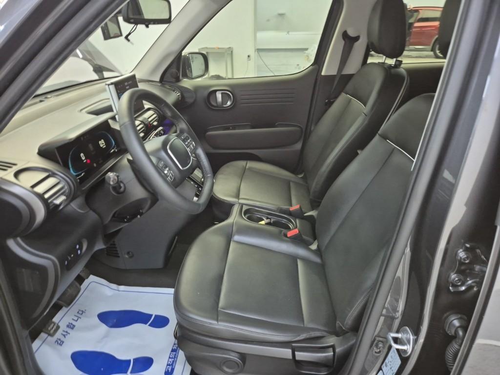 HYUNDAI Casper - Vista 11
