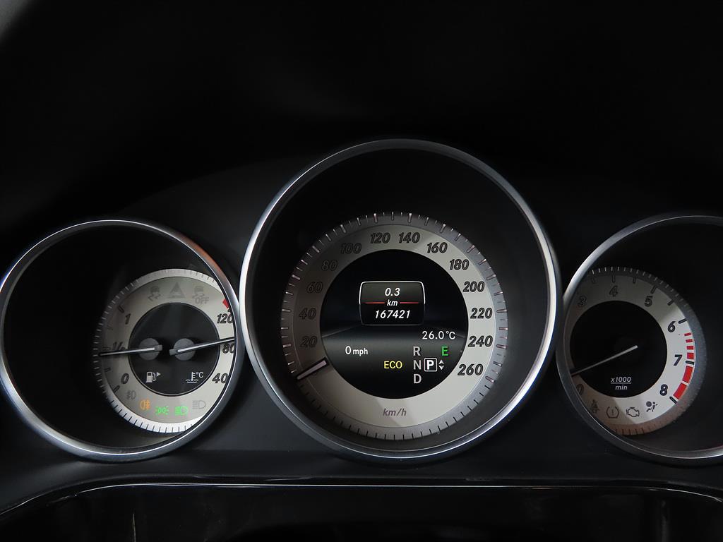 Mercedes Benz E class - Vista 9