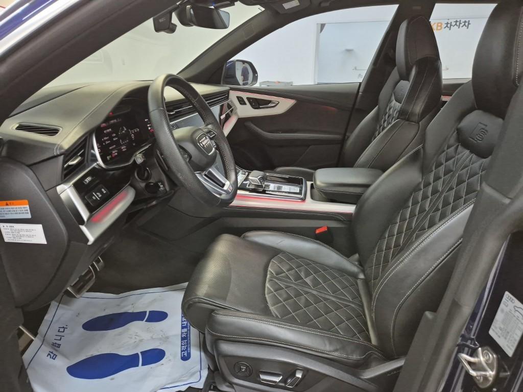 Audi Q8 - Vista 11