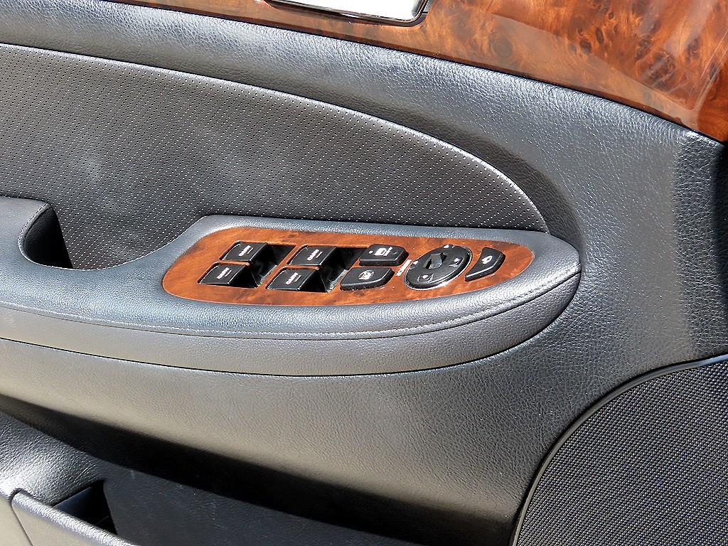 HYUNDAI Genesis - Vista 11