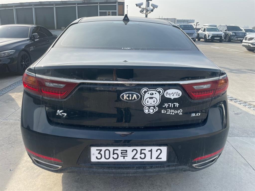 KIA K7 - Vista 4