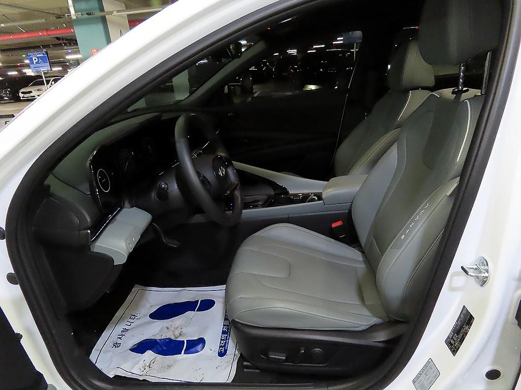 HYUNDAI Avante - Vista 6