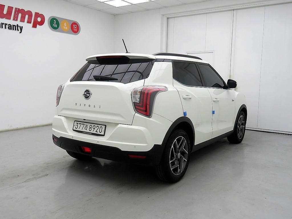 Ssangyong Tivoli - Vista 3