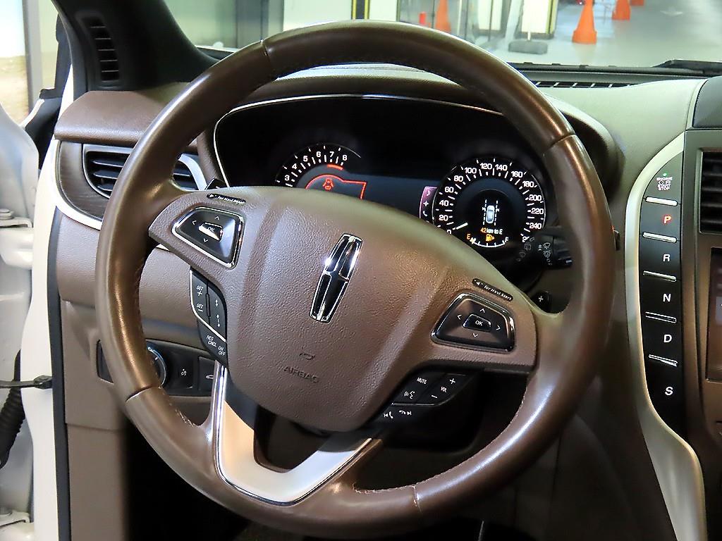 Lincoln MKC - Vista 8
