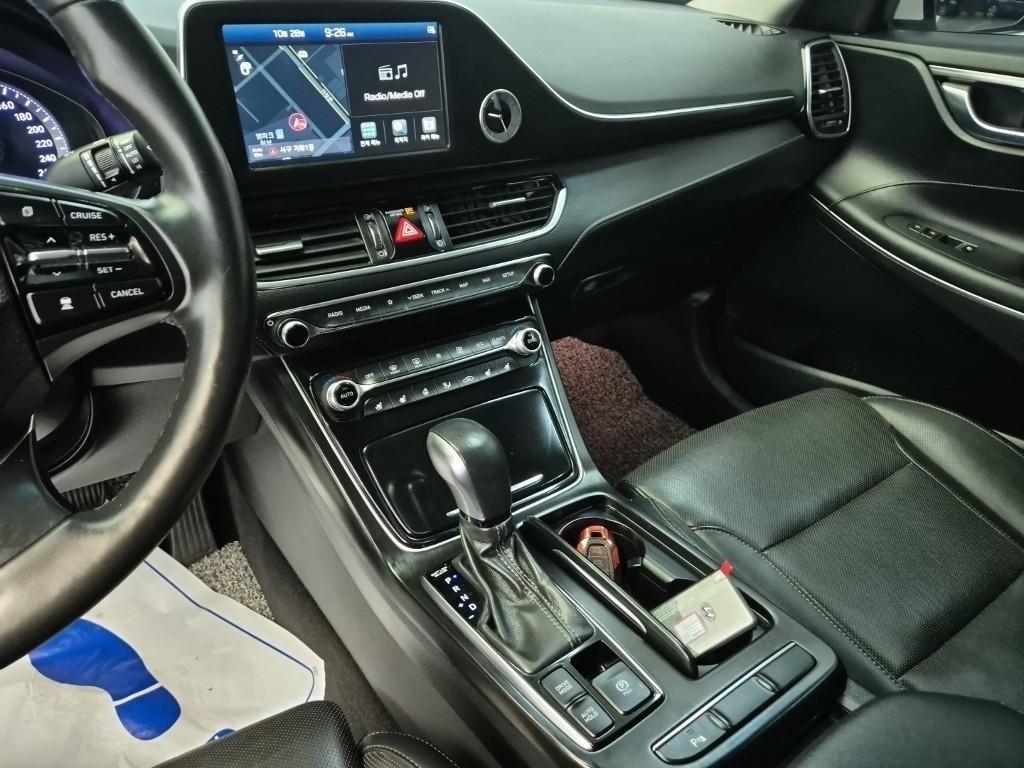 HYUNDAI Grandeur 2018 Blanco - Importación desde Corea - HF Imports Iquique - Foto 13