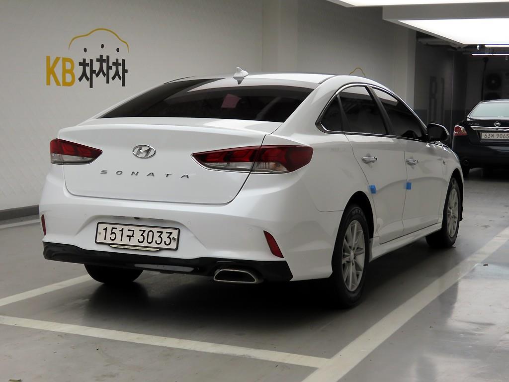 HYUNDAI Sonata - Vista 4
