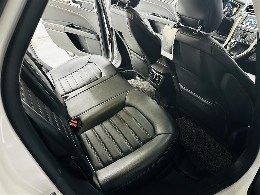 Ford Fusion - Vista 8