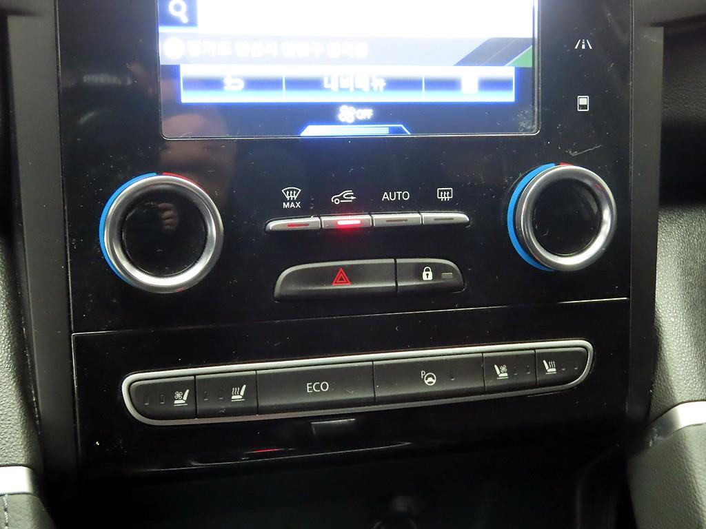 SAMSUNG QM6 - Vista 9