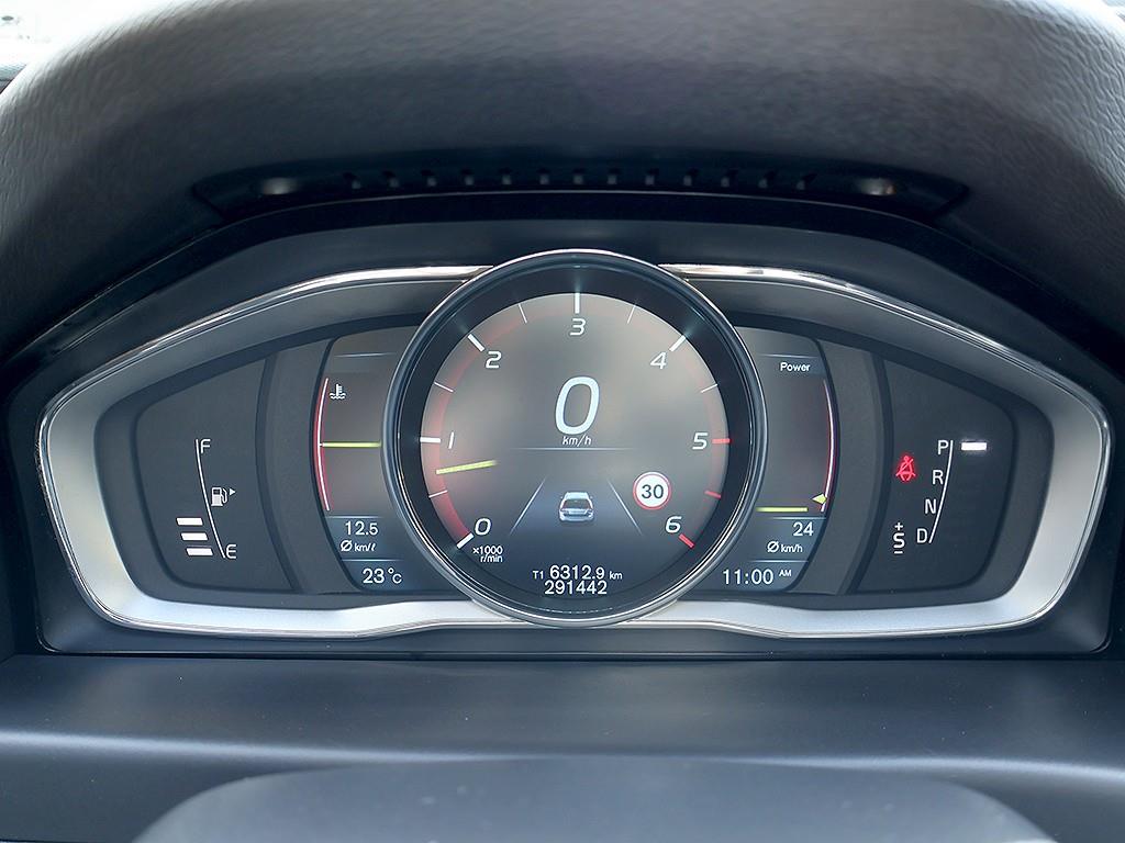 Volvo XC70 - Vista 11