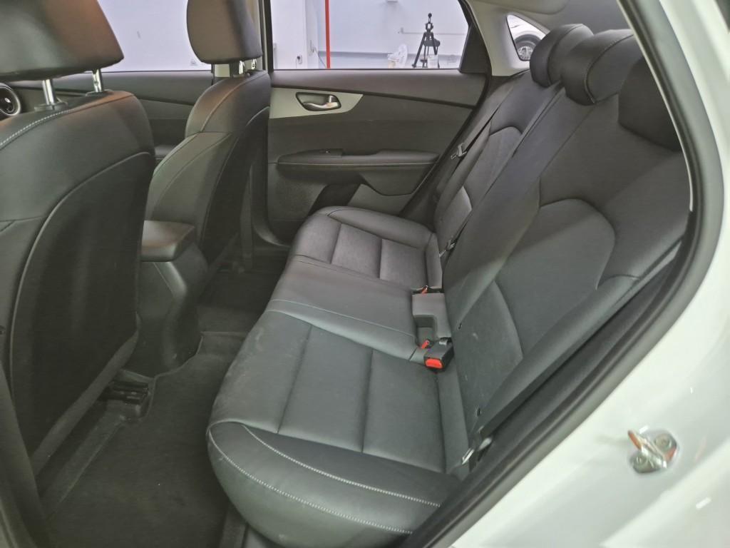 KIA K3 - Vista 11