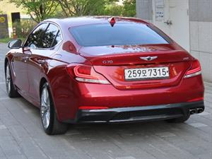 Genesis G70 - Vista 8