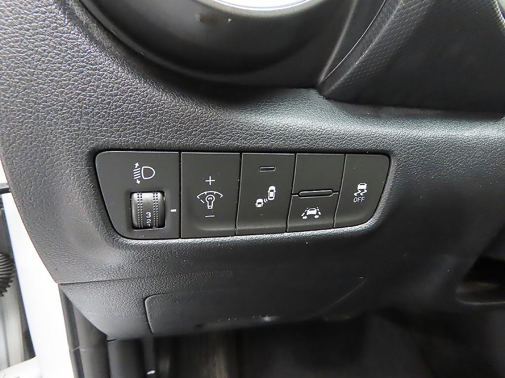 HYUNDAI Kona 2018 Blanco - Importación desde Corea - HF Imports Iquique - Foto 13