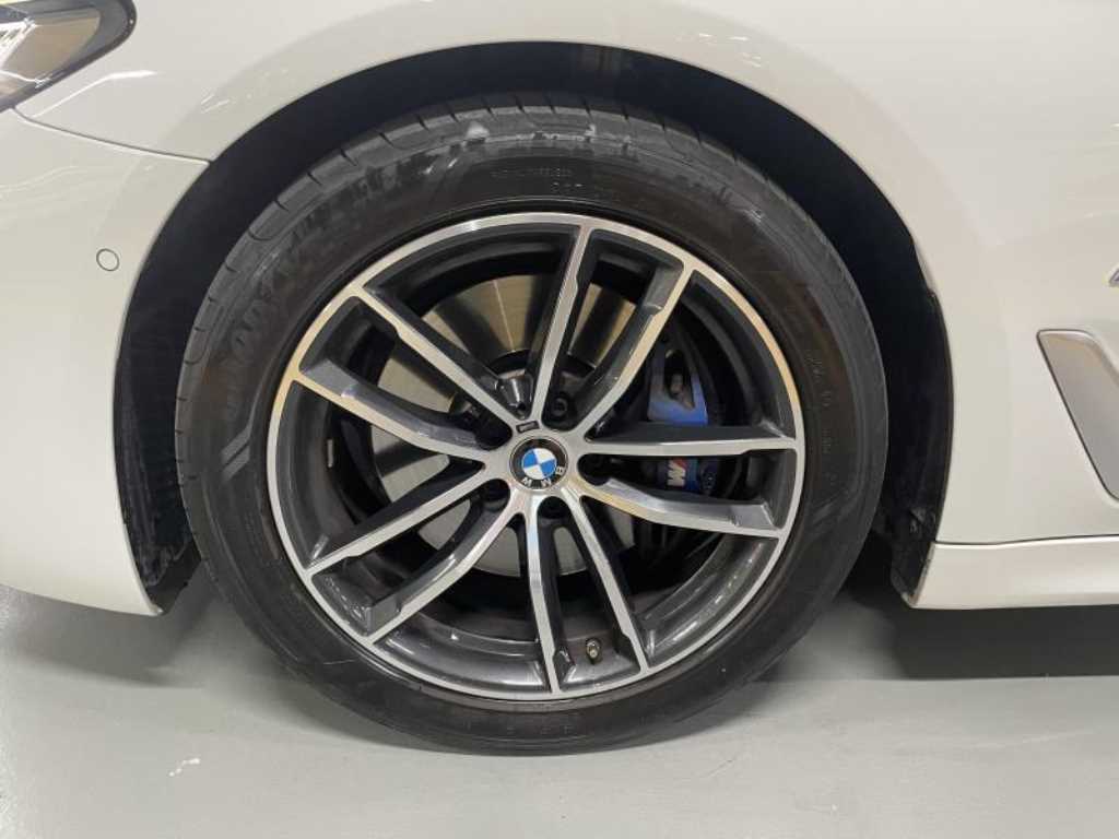 BMW 5 Series - Vista 7