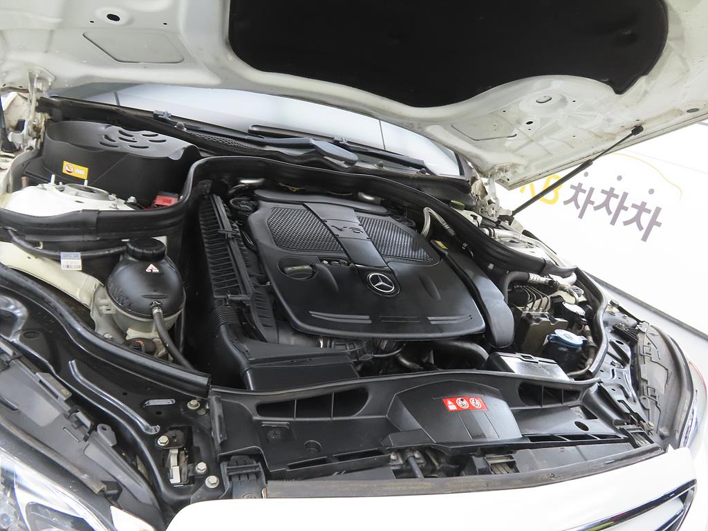 Mercedes Benz E class 2014 Blanco - Importación desde Corea - HF Imports Iquique - Foto 19