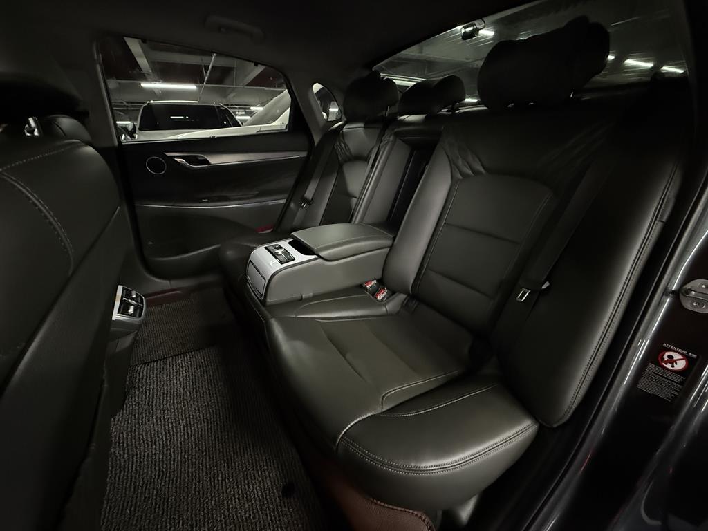 HYUNDAI Grandeur - Vista 7