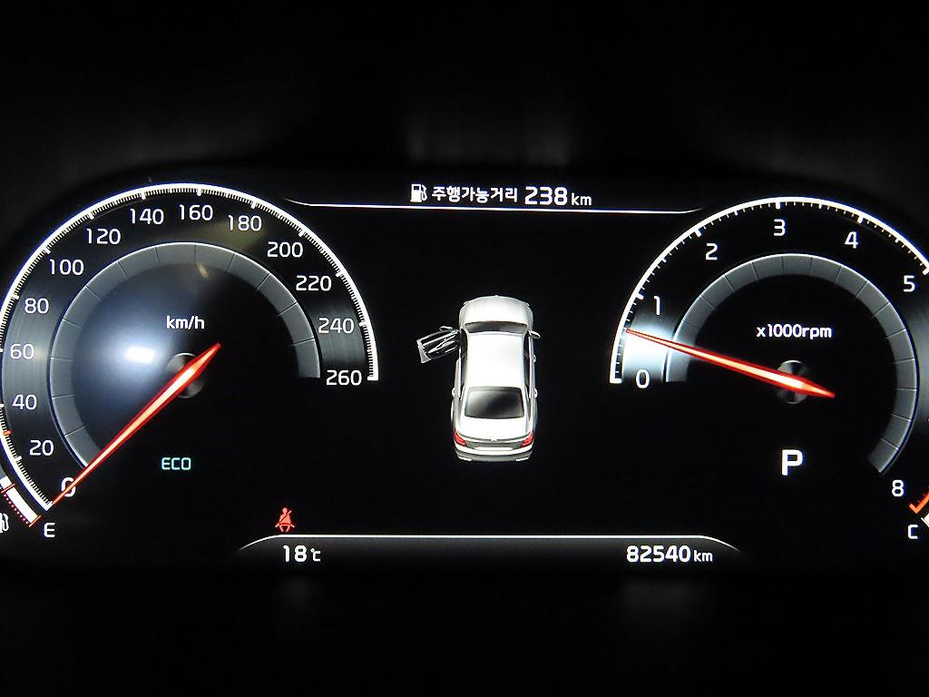 KIA K9 - Vista 9