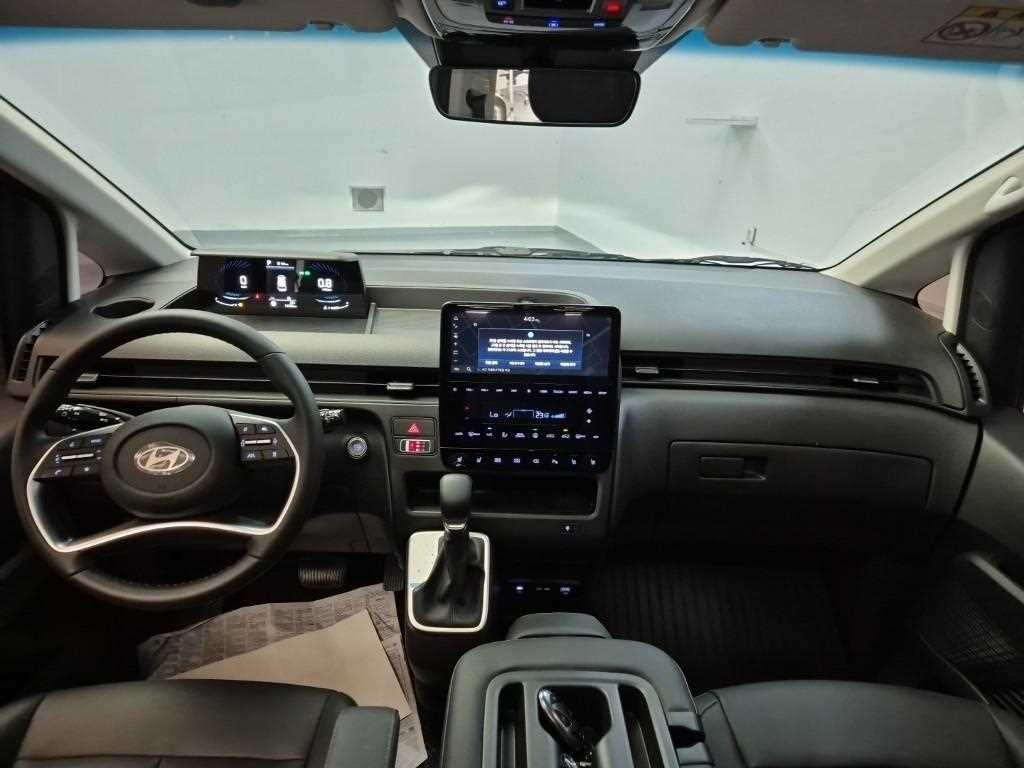 HYUNDAI Staria - Vista 7