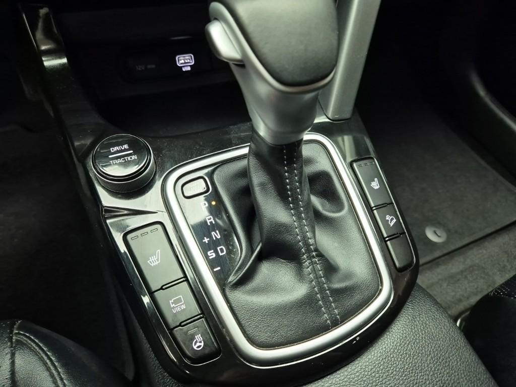 KIA Seltos - Vista 8