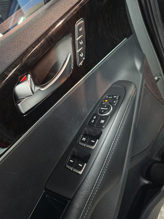 KIA Sorento - Vista 12