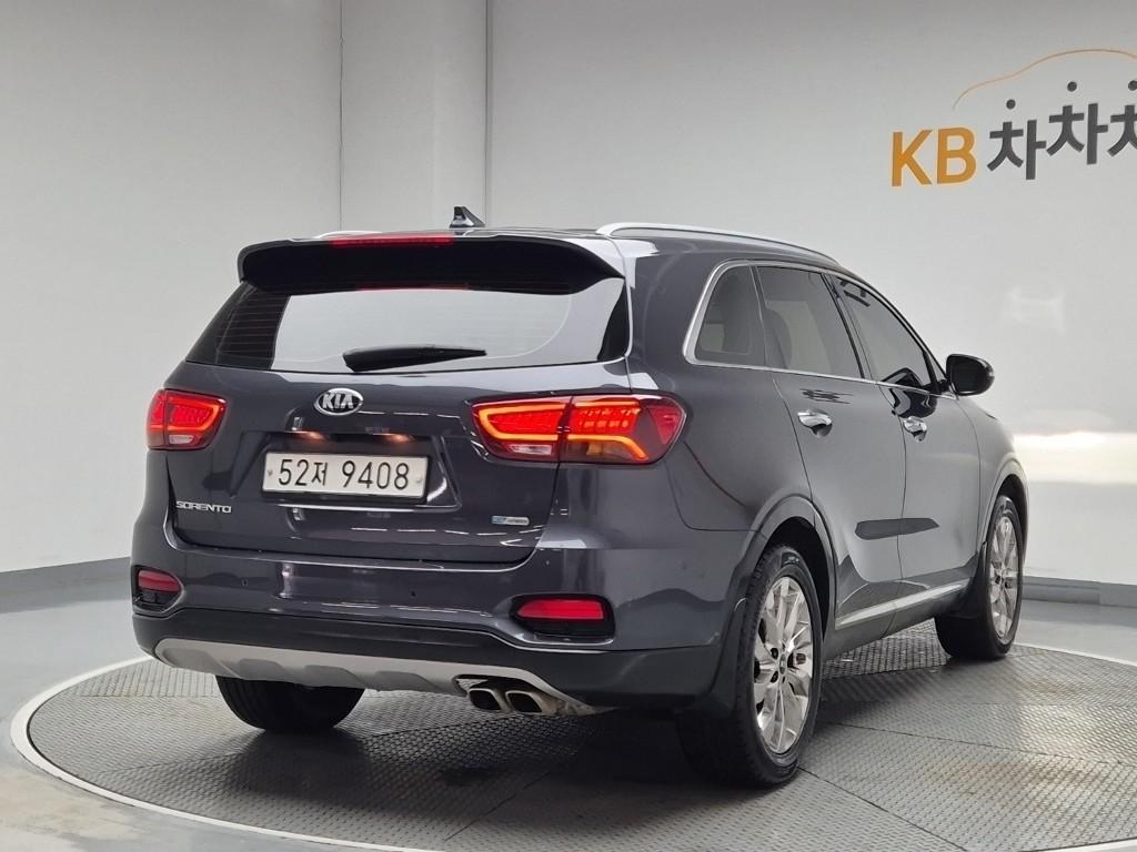 KIA Sorento - Vista 3