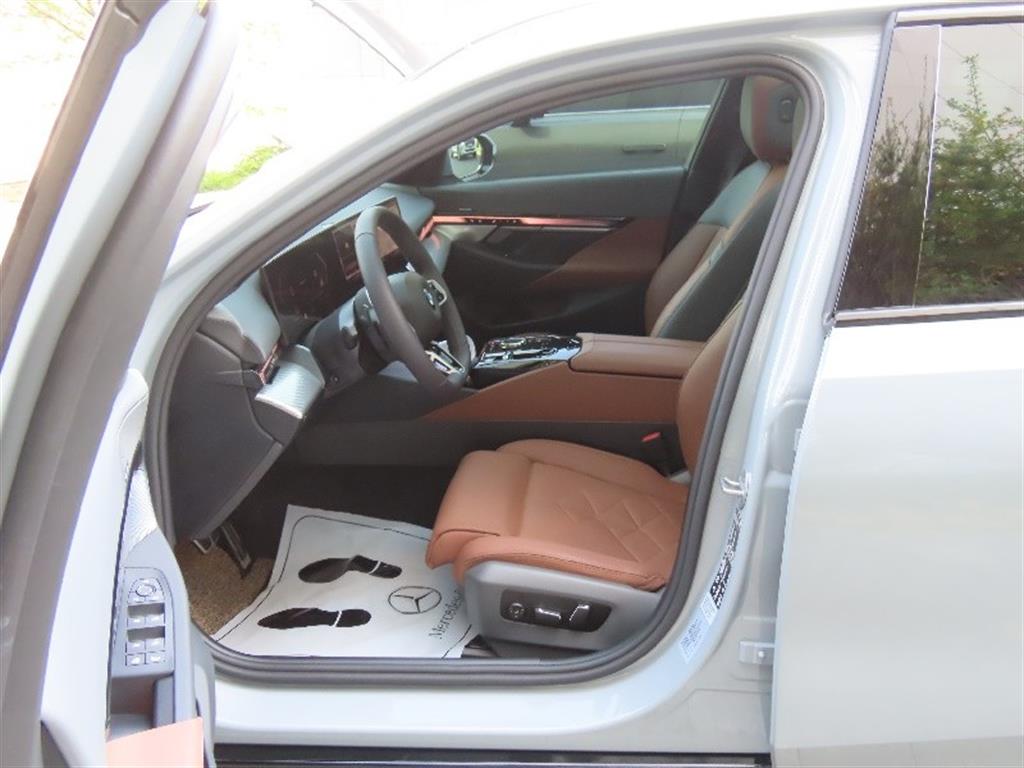 BMW 5 Series 2025 Gris - Importación desde Corea - HF Imports Iquique - Foto 13