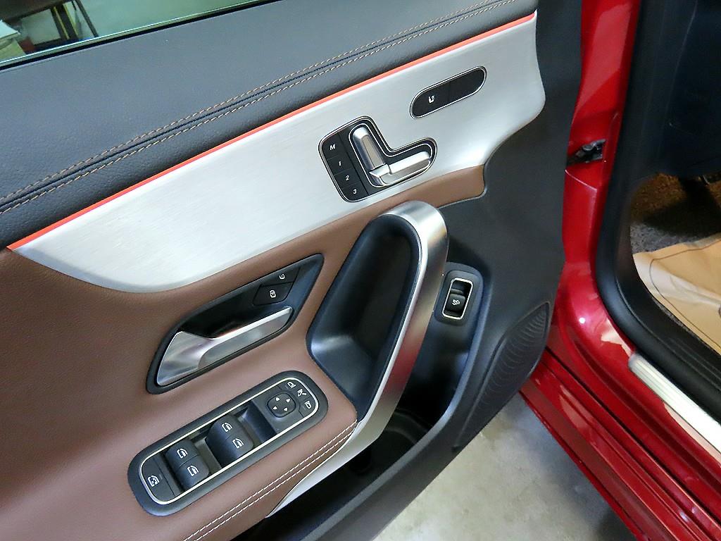 Mercedes Benz CLA Class 2022 Rojo - Importación desde Corea - HF Imports Iquique - Foto 13