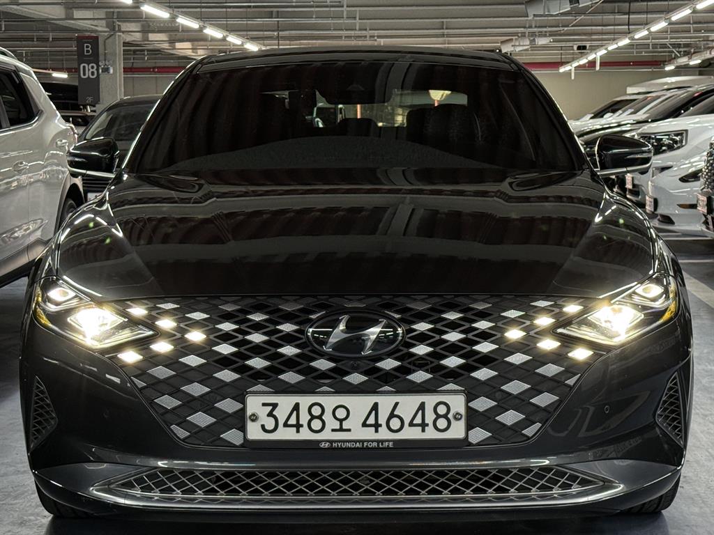 HYUNDAI Grandeur - Vista 2