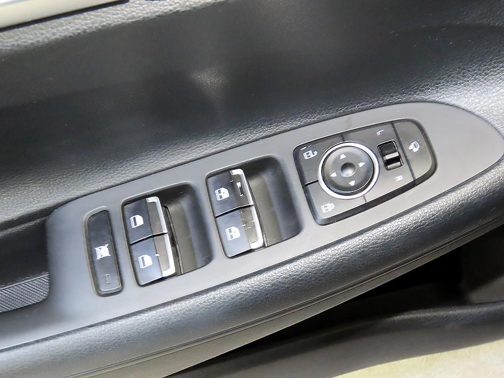 HYUNDAI Grandeur 2019 Negro - Importación desde Corea - HF Imports Iquique - Foto 15
