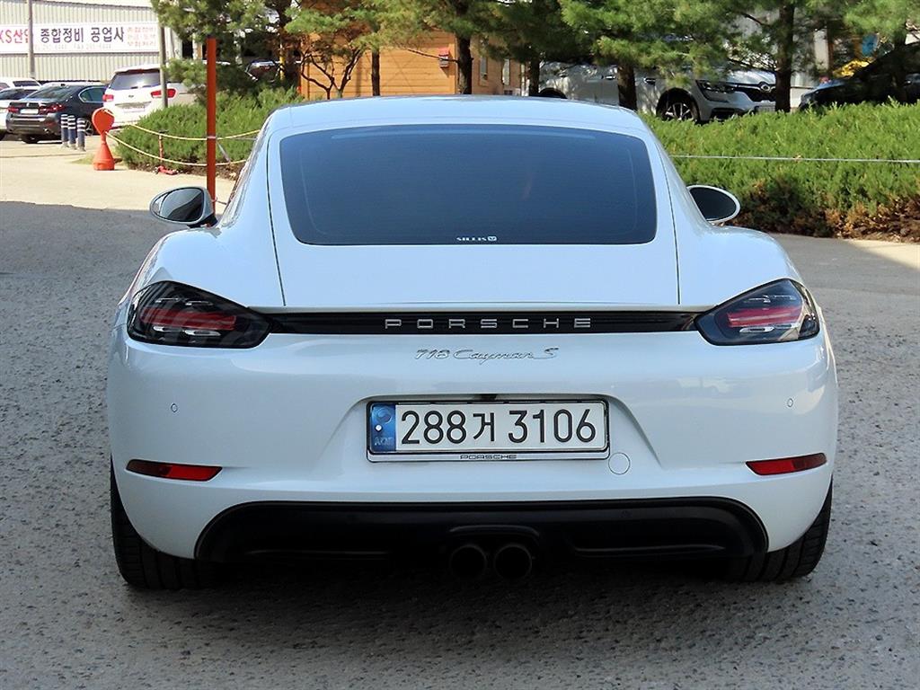 Porsche 718 - Vista 4