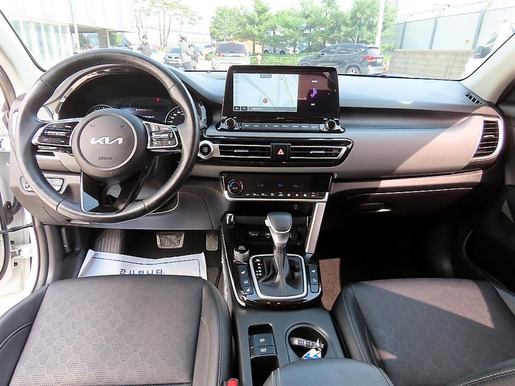 KIA Seltos - Vista 7