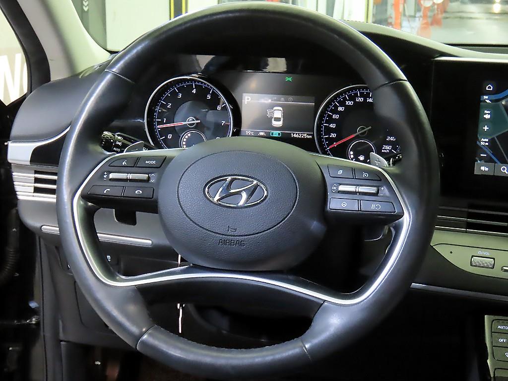 HYUNDAI Grandeur - Vista 8