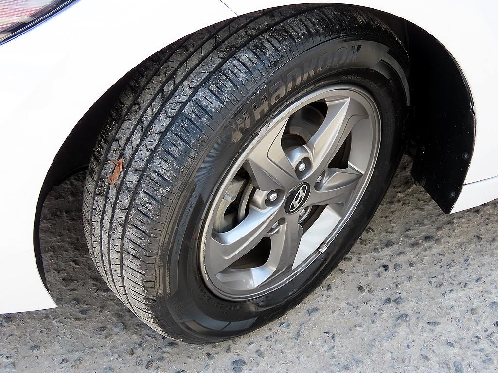 HYUNDAI Avante 2016 Blanco - Importación desde Corea - HF Imports Iquique - Foto 18