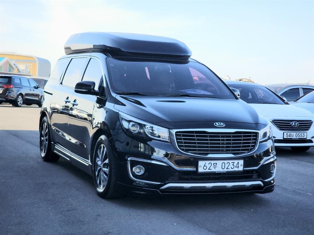 KIA Carnival 2016 Negro - Importación desde Corea - HF Imports Iquique - Foto 1