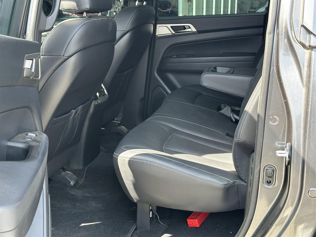 Ssangyong Rexton - Vista 7