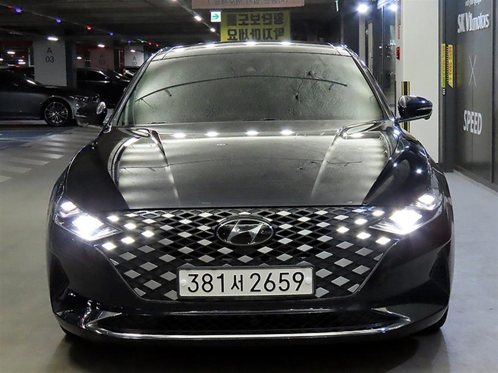 HYUNDAI Grandeur - Vista 2