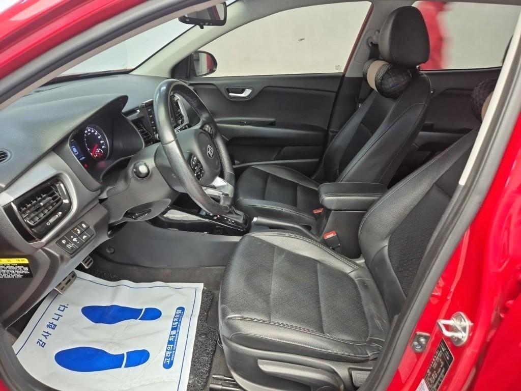 KIA Stonic - Vista 10