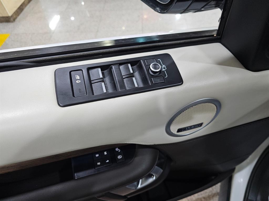 Land Rover Discovery 2017 Blanco - Importación desde Corea - HF Imports Iquique - Foto 13