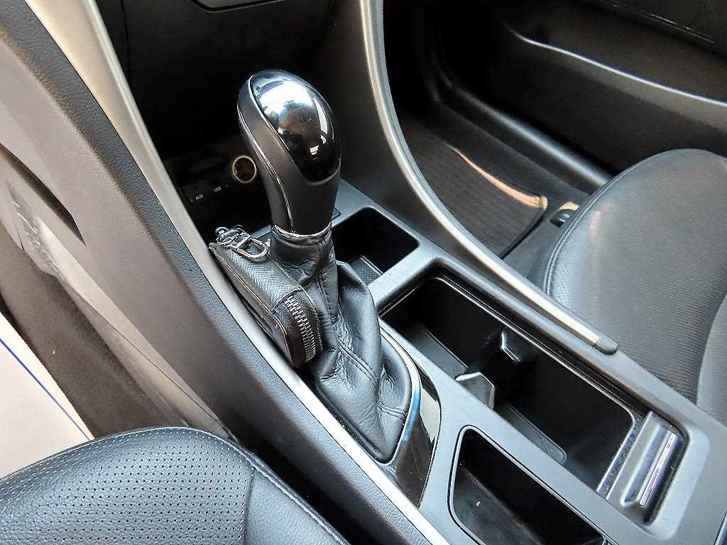 HYUNDAI Sonata - Vista 10