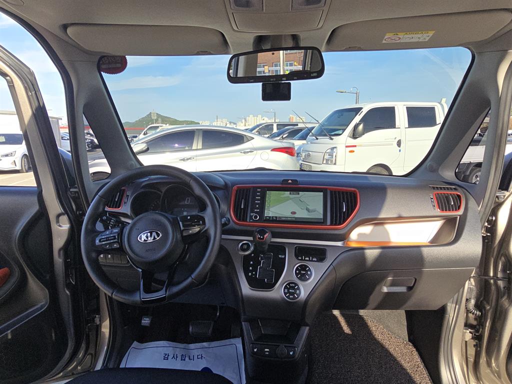 KIA Ray - Vista 8