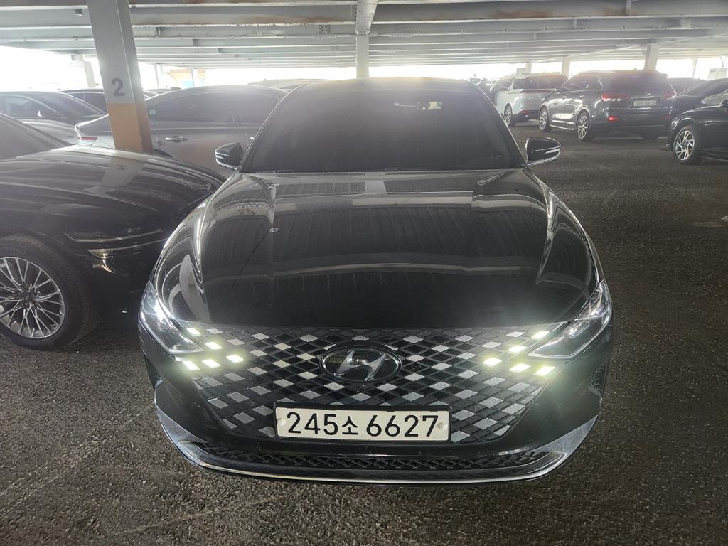 HYUNDAI Grandeur 2022 Negro - Importación desde Corea - HF Imports Iquique - Foto 1