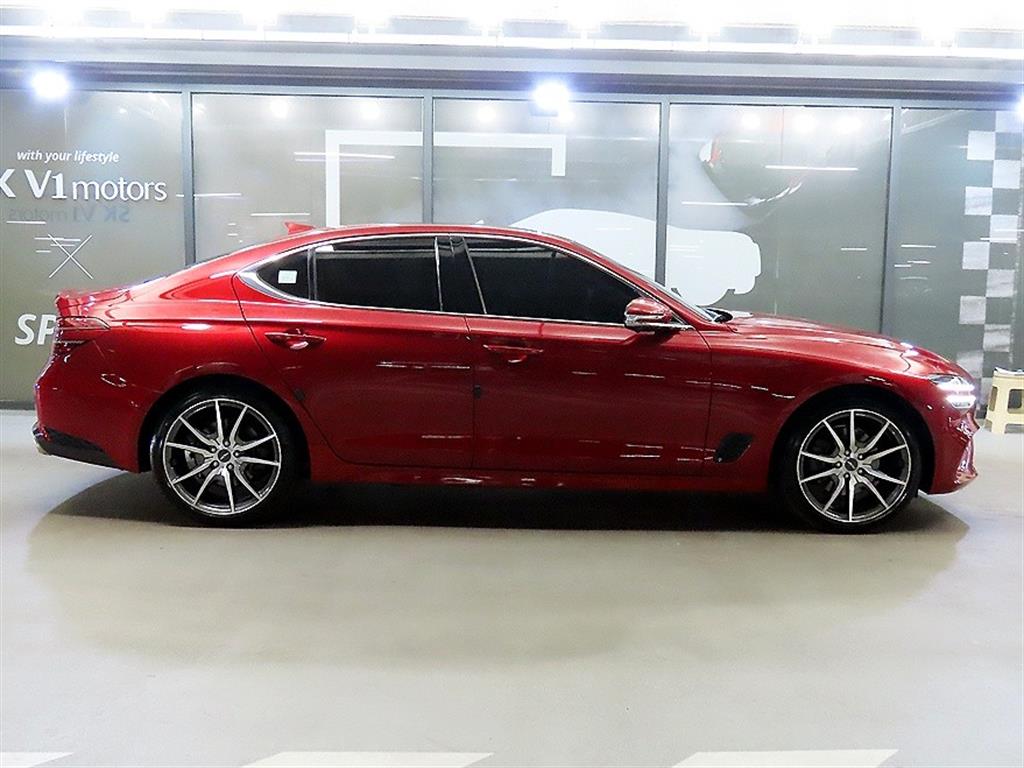 Genesis G70 - Vista 3