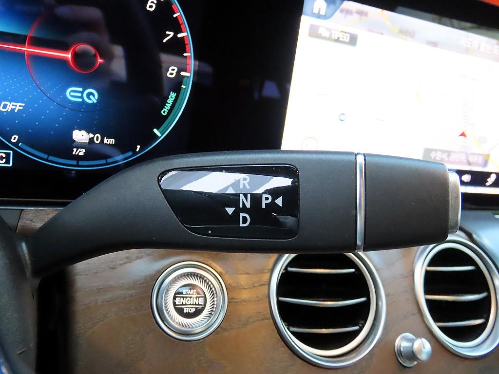 Mercedes Benz E class - Vista 11